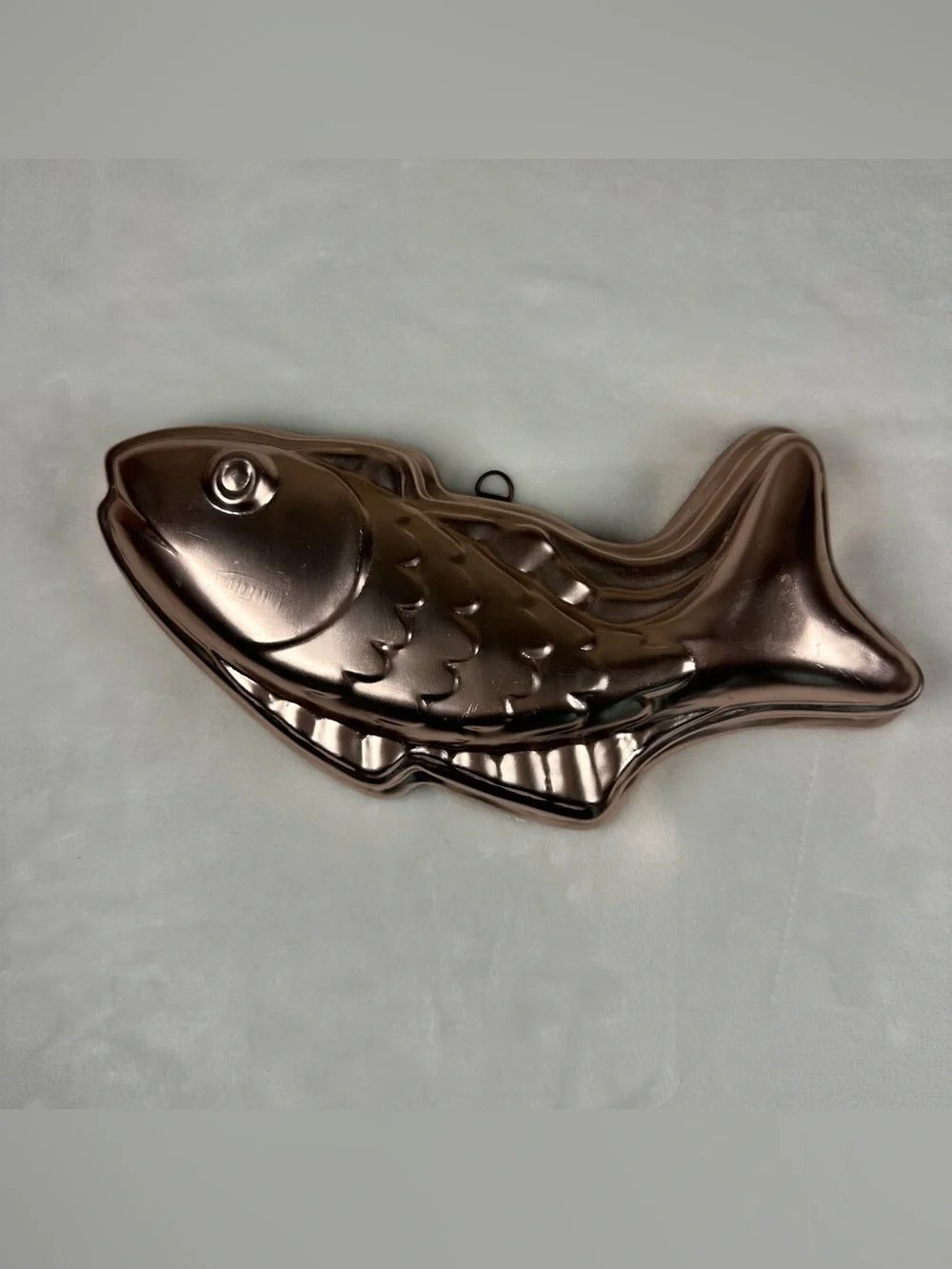 Fish-Shaped Copper-Tone Cake Mold • Decorative Bakeware